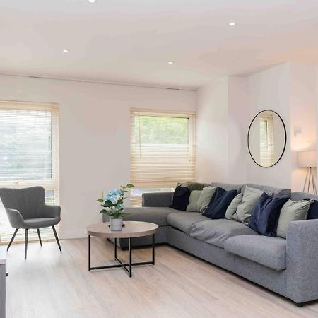 3 Bedroom Bungalow Close To Peak District With Garden Sheffield Exterior photo
