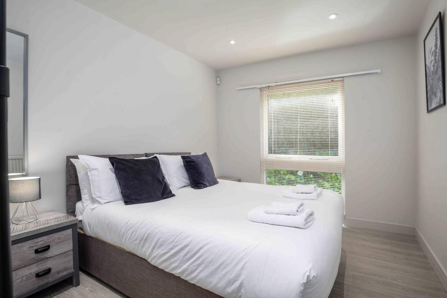 3 Bedroom Bungalow Close To Peak District With Garden Sheffield Exterior photo